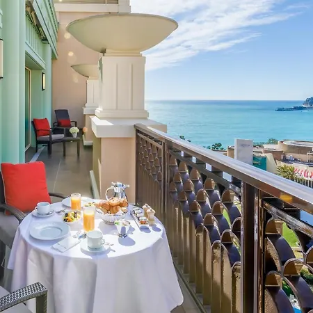 Hotel Monte-carlo Bay & 4*