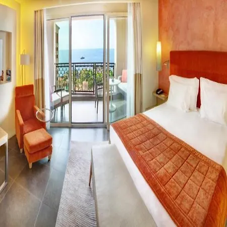 Monte-carlo Bay & Hotel