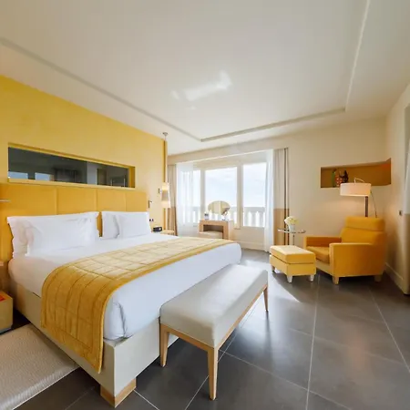 Hotel Monte-carlo Bay & 4*