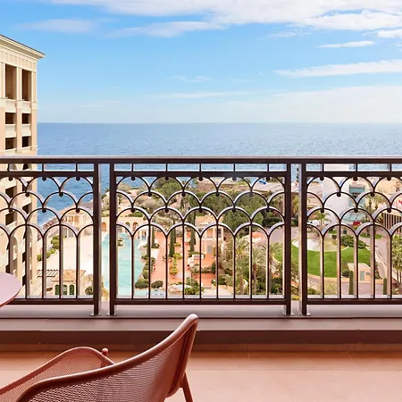 Hotel Monte-carlo Bay & 4*